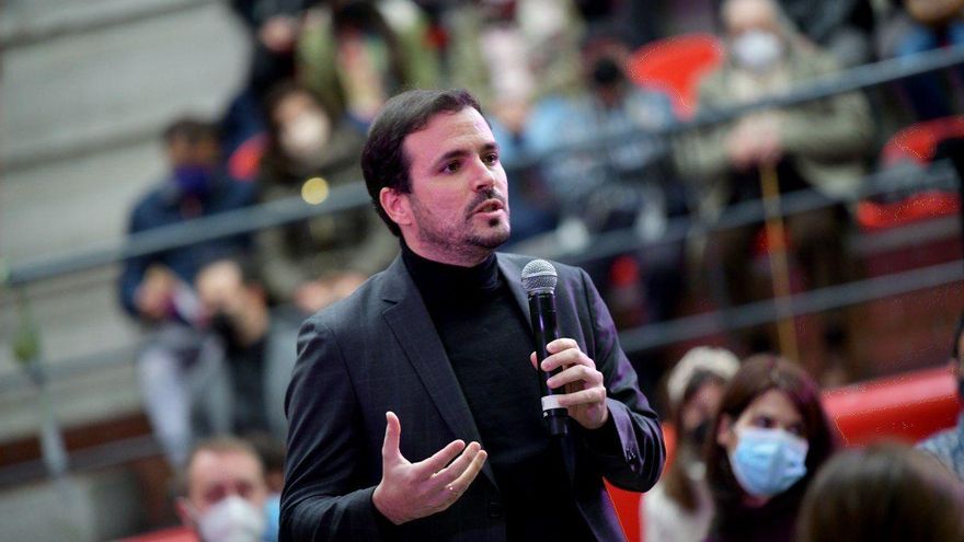 Garzón asegura que Mañueco ha pasado de ser "el candidato de las macrogranjas" al "investigado por la Fiscalía"