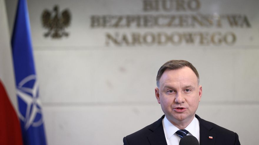 El presidente polaco, Andrzej Duda, condenó este jueves el ataque ruso a Ucrania, en una comparecencia en Varsovia. EFE/EPA/LESZEK SZYMANSKI POLAND OUT