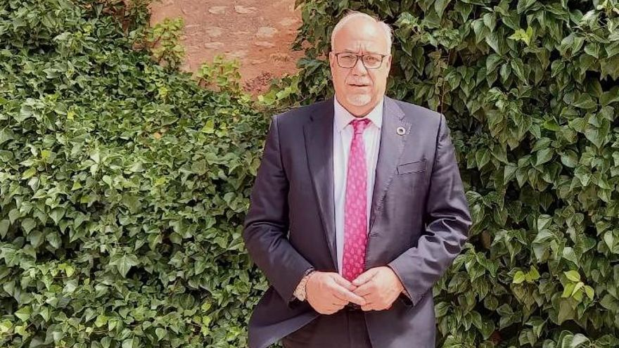 El alcalde de Manzanares y candidato del PSOE al Senado pide “reflexión" de cara al 23J: "El peligro de involución es real"