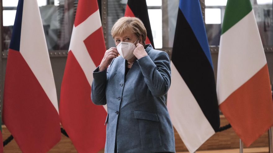 Turbios negocios con mascarillas en la CDU de Merkel que hunden a los conservadores alemanes