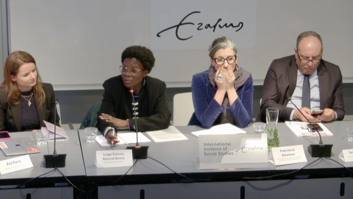 Acto público en La Haya, esta semana, enmarcado en la campaña impulsada para que la UE proteja a las personas y entidades sancionadas por defender el derecho internacional