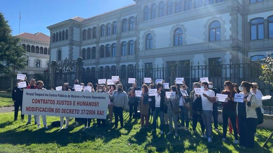 Trabajadores temporales de las residencias de mayores de Galicia exigen cambios a la Xunta: "No podemos más"