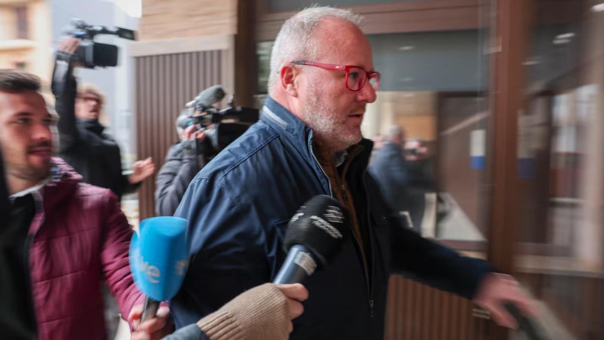 El diputado de Bomberos del PP que participó en el Cecopi dijo 90 veces ante la jueza de la dana que no recordaba nada