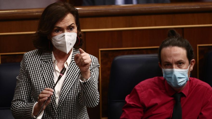 Archivo - Carmen Calvo y Pablo IGlesias, cuando eran vicepresidentes del Gobierno