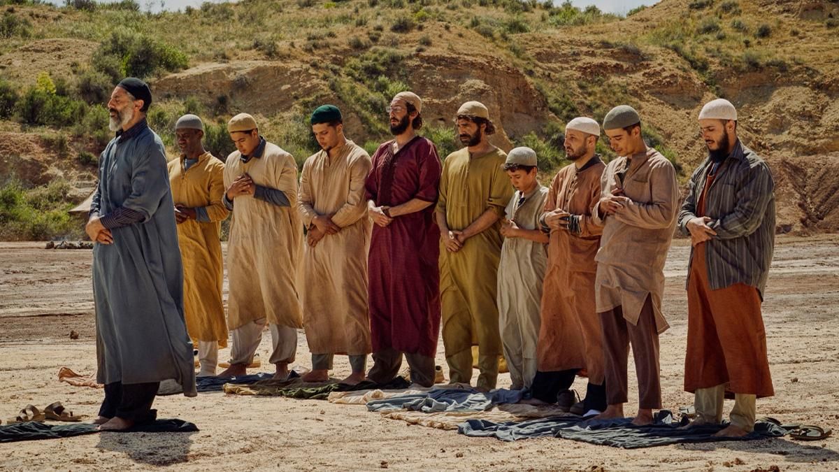 Imagen capitular de 'Todo lo necesario'