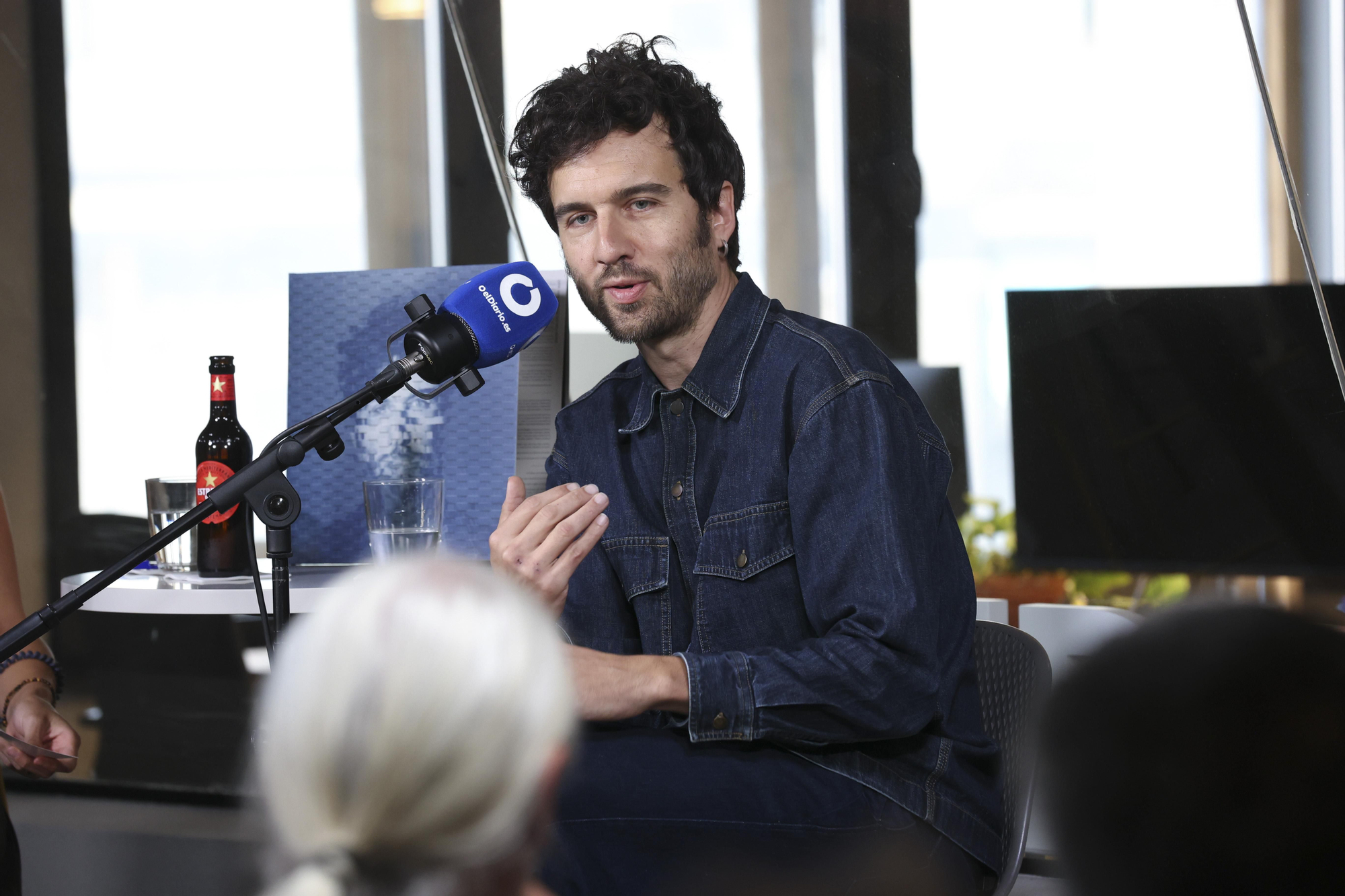 Guille Galván en la redacción de elDiario.es, en imágenes