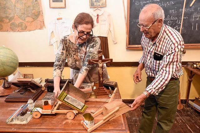 Recreción de la escuelita de La Aldea en El Museo Vivo.