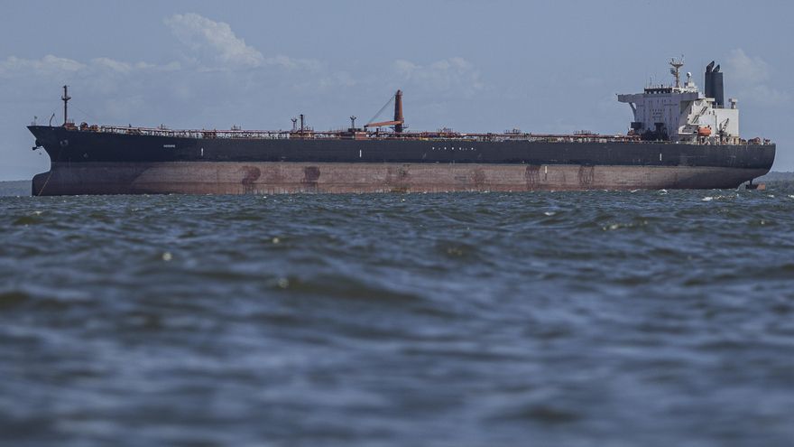 Es falso que un video muestre a miembros de la Armada venezolana escoltando petroleros