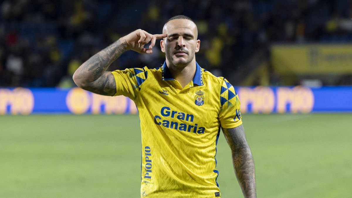 Las Palmas renueva a Sandro hasta 2027