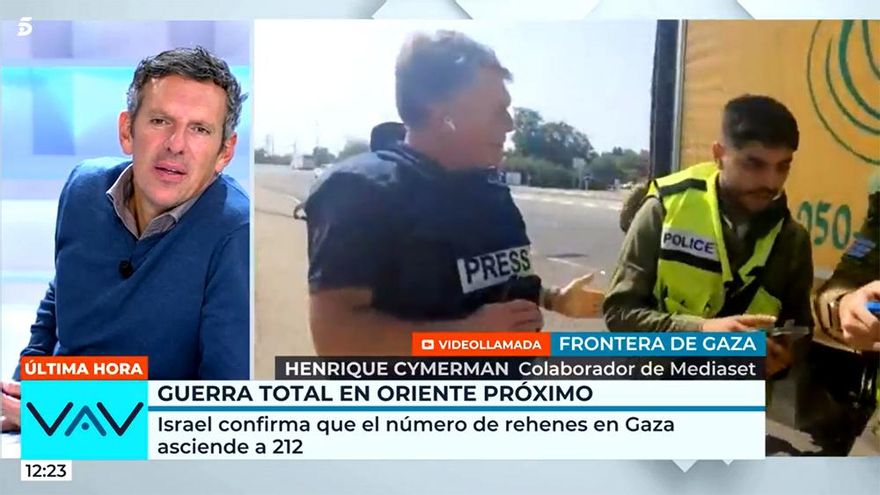 La policía israelí corta a un reportero de Telecinco para impedir que grabe a los tanques de su ejército