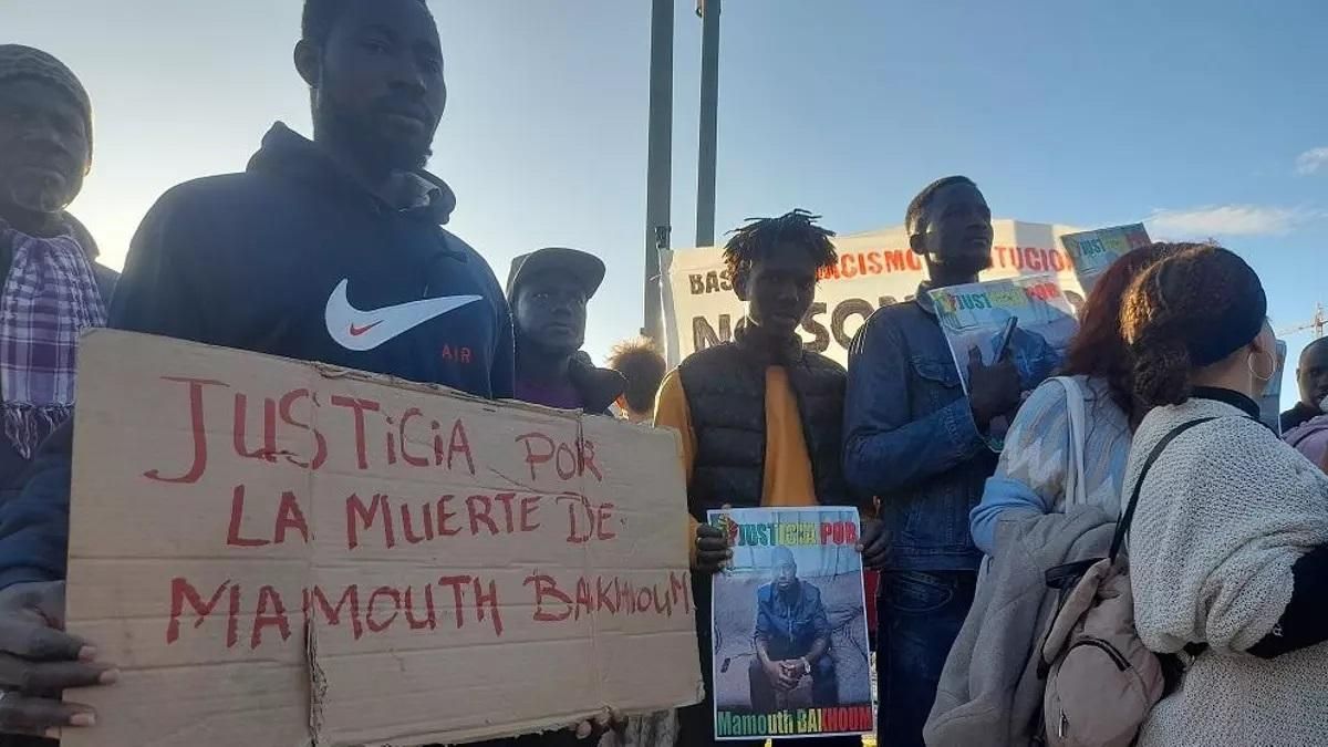 Imagen de la concentración y posterior manifestación de la comunidad senegalesa de Sevilla el pasado 1 de febrero.
