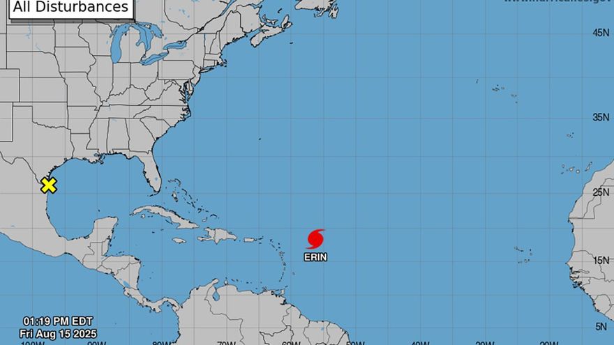 Erin se convierte en un huracán "catastrófico" con categoría 5 en el Atlántico
