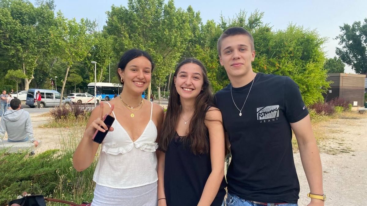 María Yepes, Luisa Fernández y Miguel Peña, del Instituto Veritas de Pozuelo.