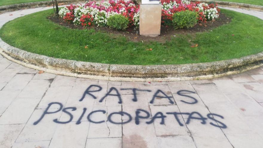 Vandalismo en el monolito de homenaje a las víctimas del coronavirus en Haro
