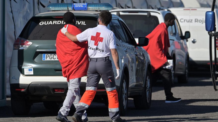 Salvamento Marítimo rescata a más de cien personas entre Lanzarote y Fuerteventura