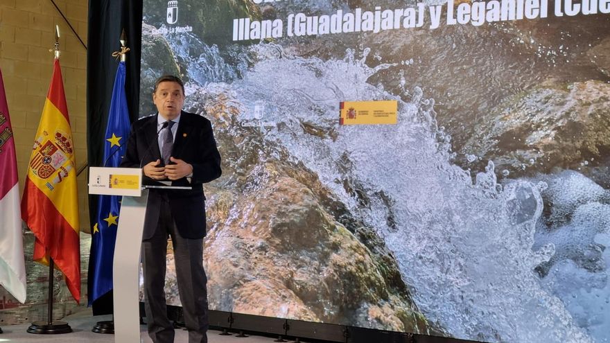 El ministro en la vista a Castilla-La Mancha. MAPA