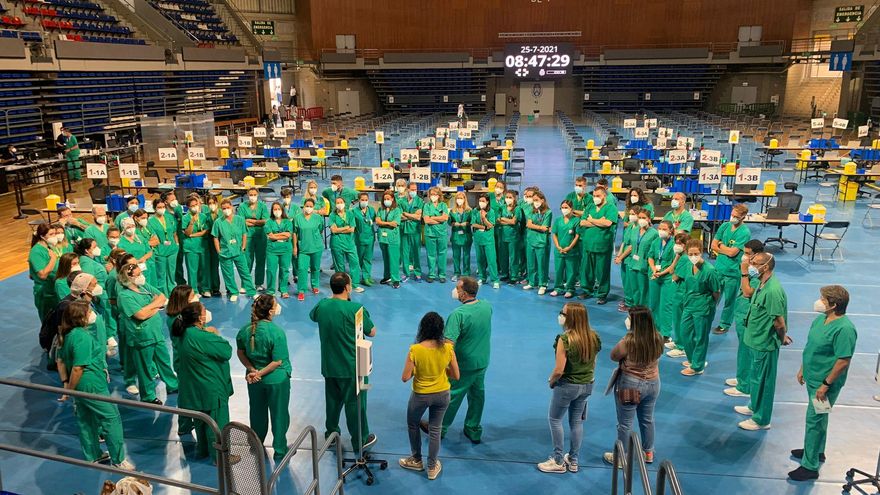 Cuatro de cada diez jóvenes canarios de entre 20 y 29 años ya han sido vacunados contra la COVID