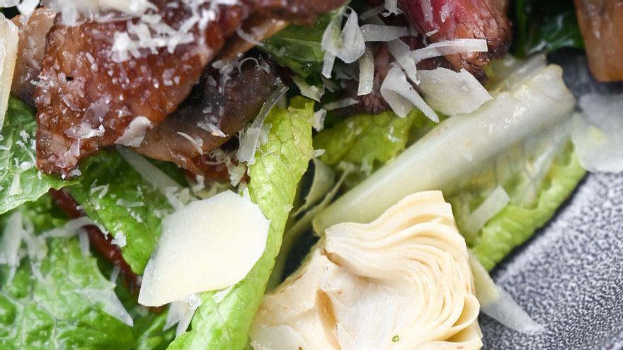 Ensalada con alcachofas