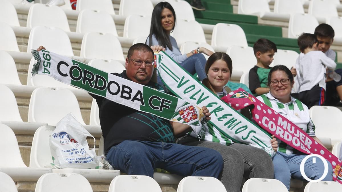 Grada Blanquiverde del Córdoba CF - San Fernando CD