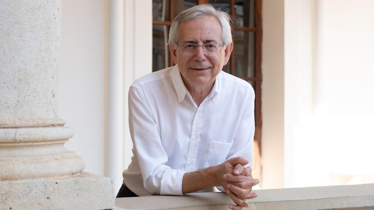 El profesor de la Universitat de València Antonio Ariño, Premio Nacional de Sociología y Ciencia Política 2026
