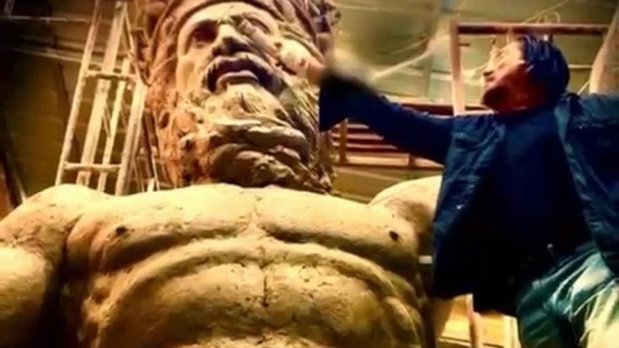 El Puerto de Málaga frena la colocación de las polémicas estatuas de Venus y Neptuno