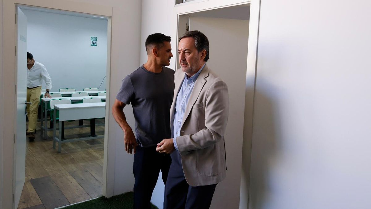 Presentación de Dani Budesca como nuevo jugador del Córdoba CF