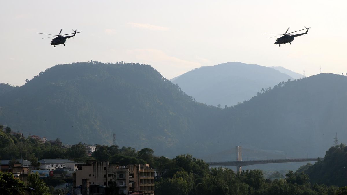 Los talibanes lanzan varios ataques contra territorio de Pakistán, que responde con bombardeos sobre Afganistán