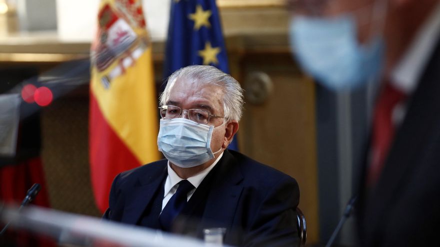 Los magistrados discrepantes del Constitucional dicen que el estado de alarma evitó "el contagio masivo de una enfermedad mortal"
