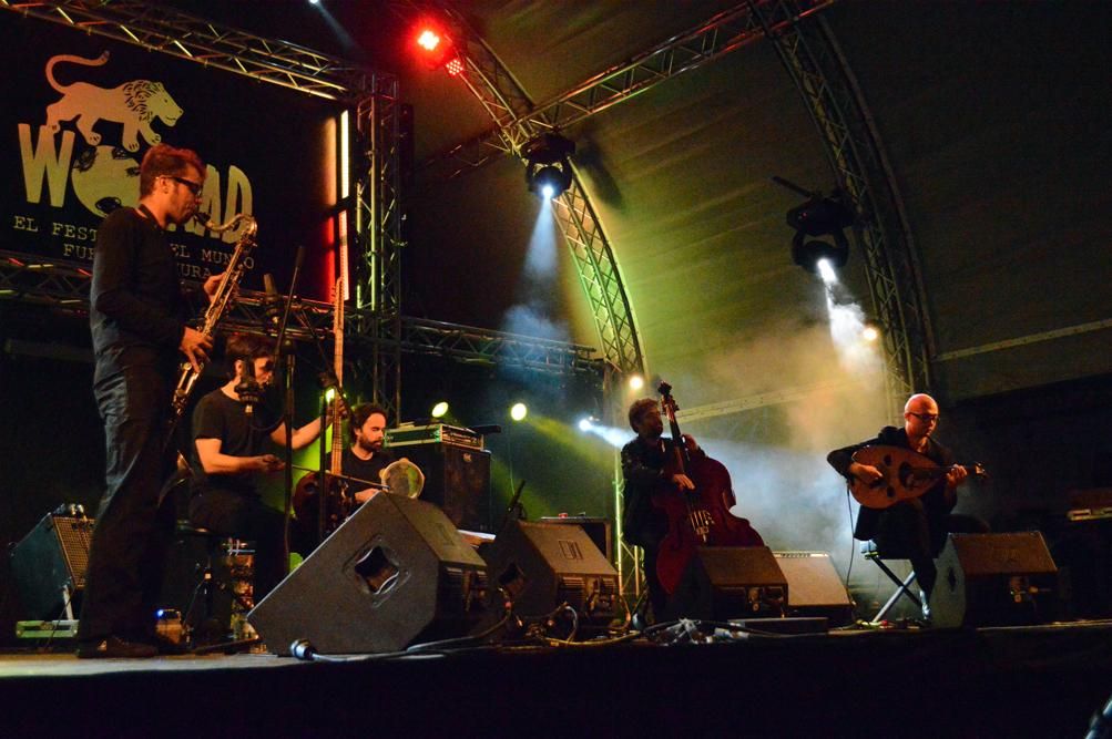 Actuación de L'Hijâz'Car durante el Womad Fuerteventura 2014 | Iago Otero Paz