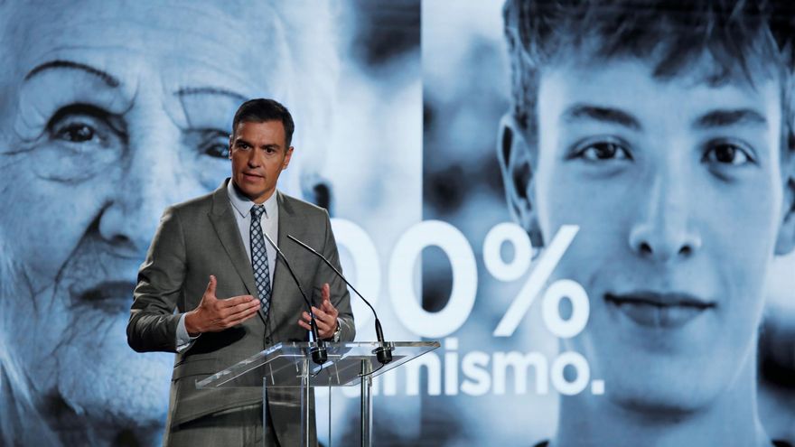 El presidente del Gobierno, Pedro Sánchez, interviene durante acto celebrado en las instalaciones del Servicio de Vacunación Centralizado de Guadalajara con motivo de haberse llegado en España al 70 por ciento de la población que cuenta con la pauta completa de la vacunación frente a la COVID-19.