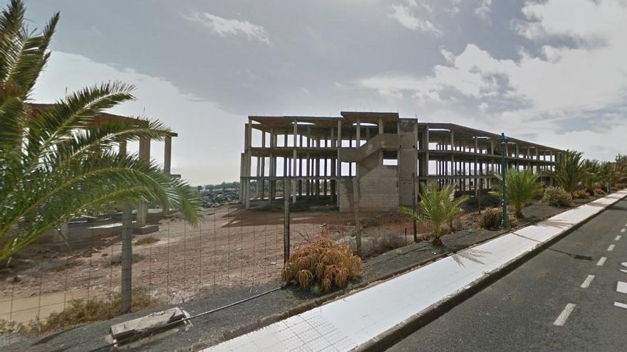 La Justicia exige al Ayuntamiento de Teguise que presente el proyecto de demolición de otro "esqueleto"