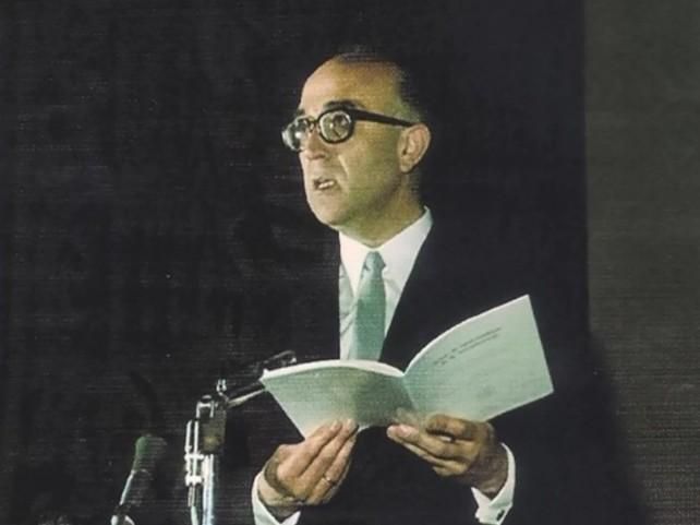 Miguel Cordero del Campillo, alma mater veterinaria de la Universidad de León.