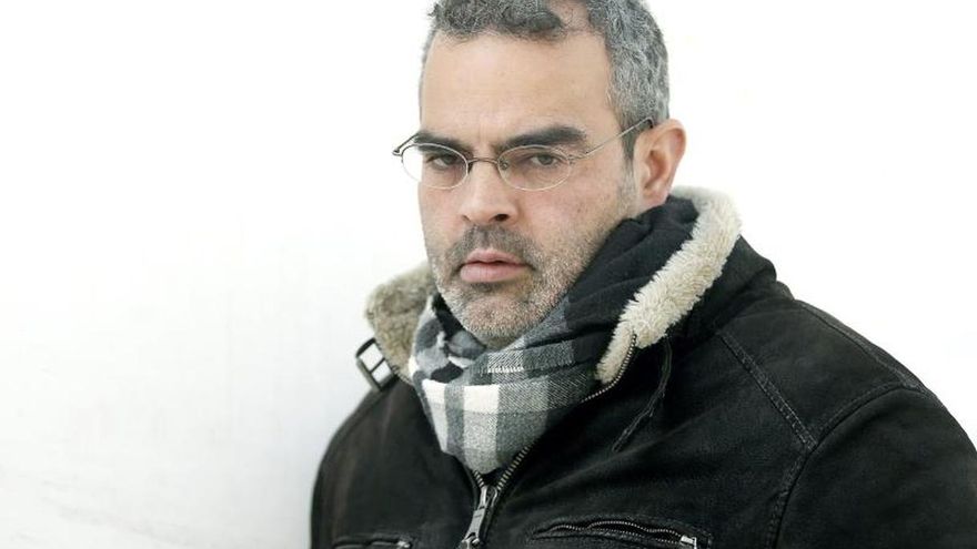 Imagen de archivo del escritor luso Gonçalo M.Tavares.