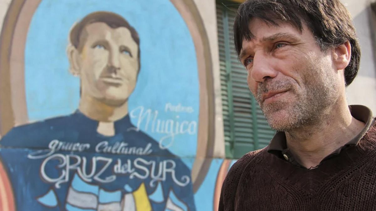 Otra vez detuvieron al padre Paco en la marcha de los jubilados