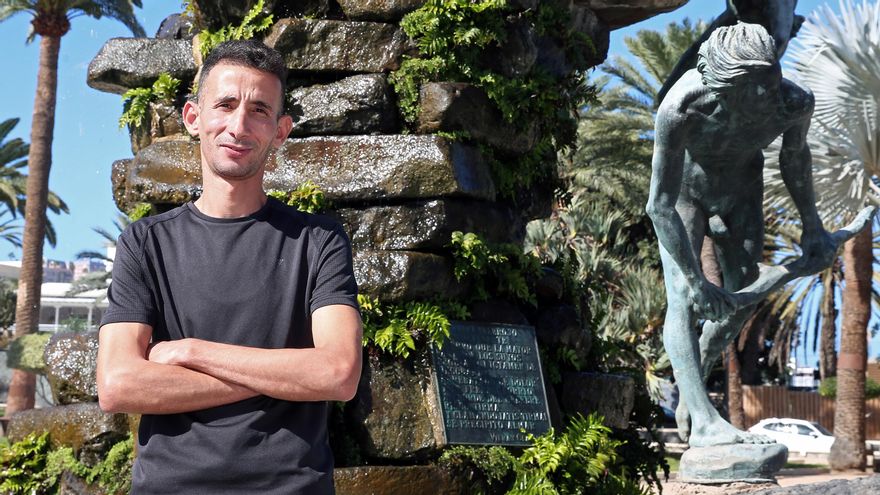 Hassan, el superviviente de una de las últimas tragedias de la ruta canaria, en Las Palmas de Gran Canaria