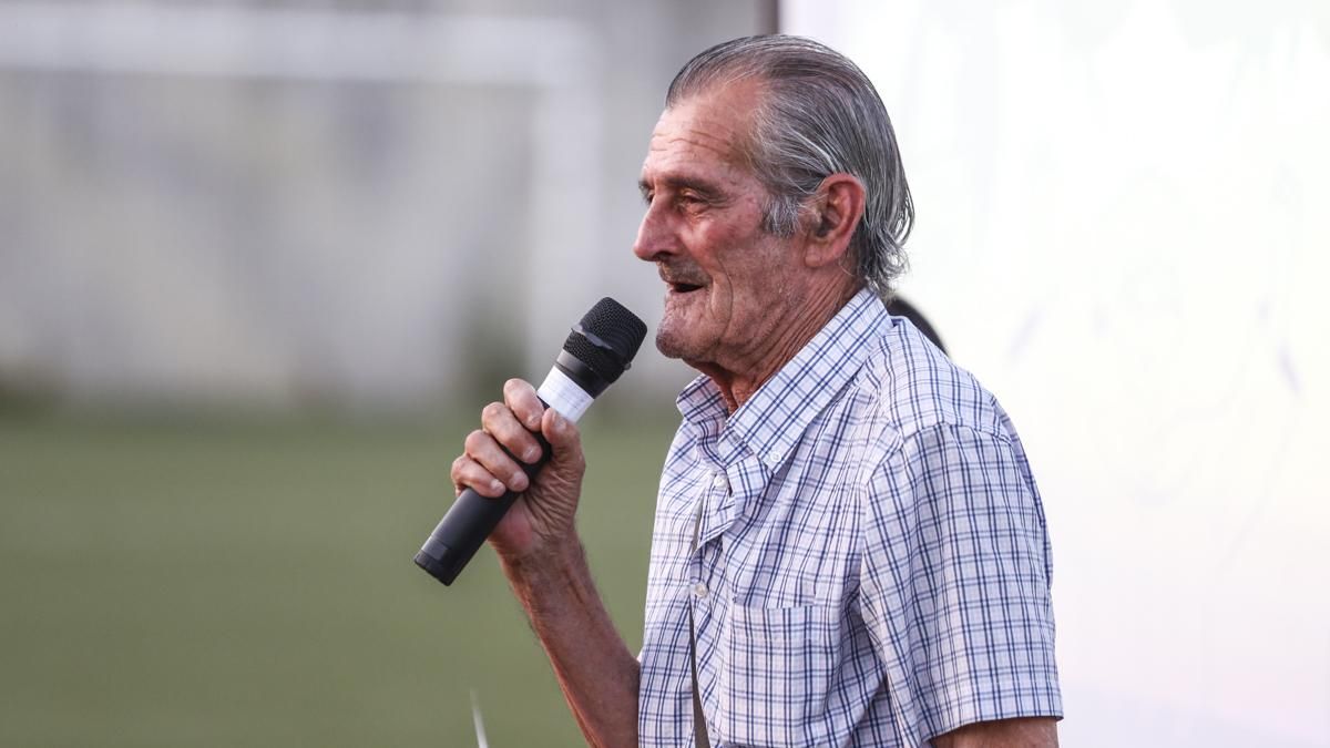 Homenaje a alumnos de Las Palmeras tras graduarse