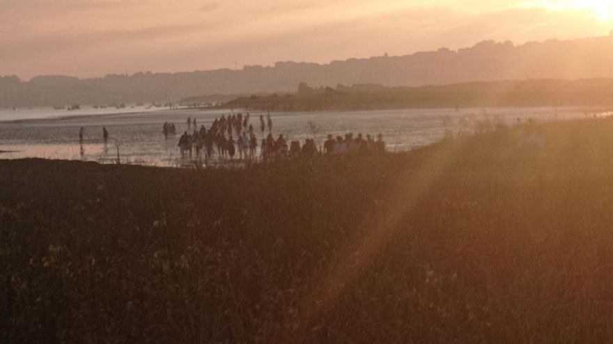 Piden poner fin al "descontrol" de El Puntal, convertido en "la Magaluf del norte"