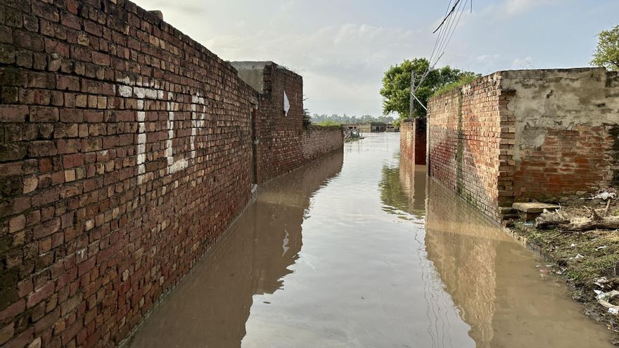 Miles de personas siguen sin hogar en Pakistán, pese al retroceso de las inundaciones