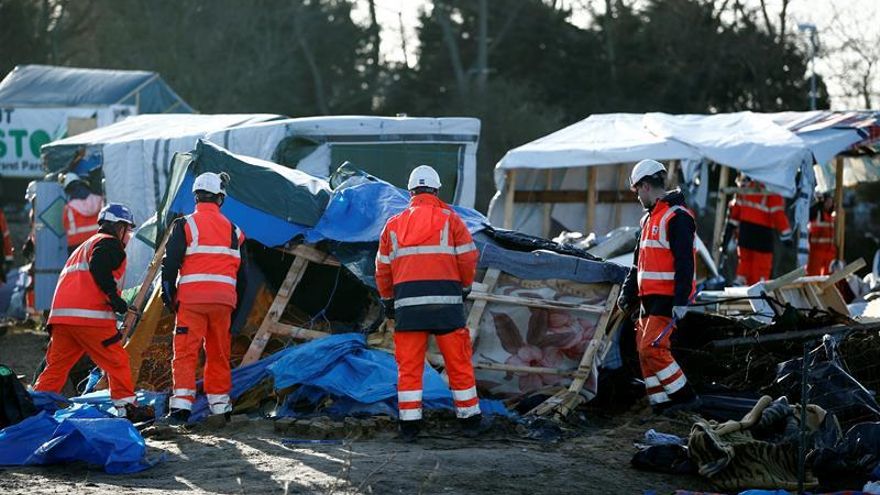 Los comerciantes de Calais piden ayuda en París frente a la inmigración