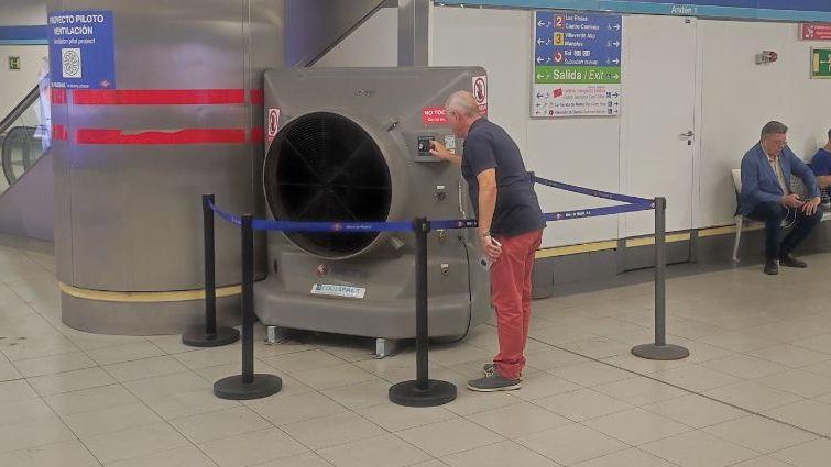 Vuelven los ventiladores gigantes a veinte estaciones de las líneas 1 y 5 de Metro de Madrid para combatir el calor