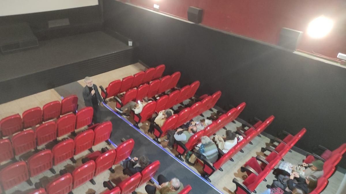 Cineclub Luz de Cine de Astorga en el Velasco. 