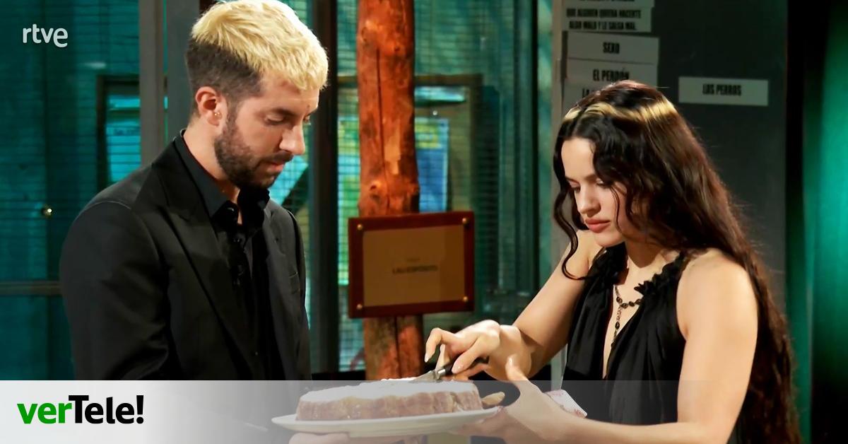 Rosalía publica la receta del bizcocho que regaló a Broncano en 'La Revuelta' y da un consejo para su degustación