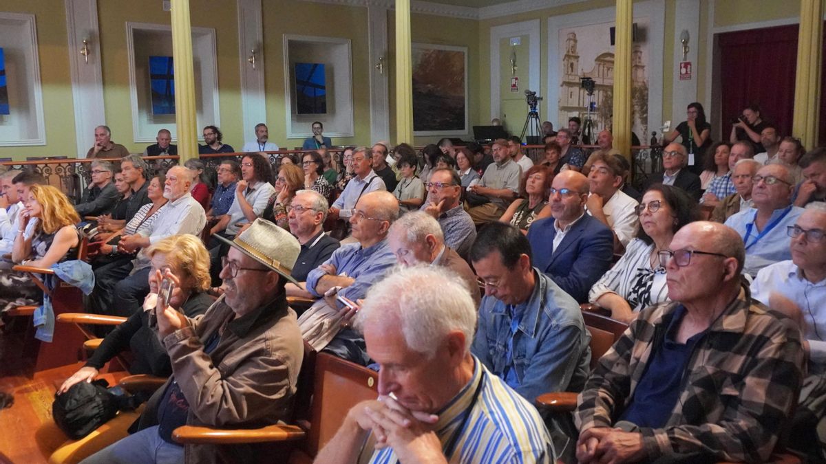 El congreso sobre la lengua amazige desborda las previsiones con más de tres mil participantes del norte de África, Francia y España