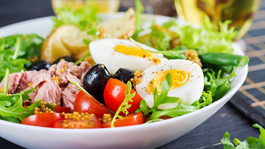 Ensalada Niçoise: los secretos de la receta tradicional francesa que funciona como plato único