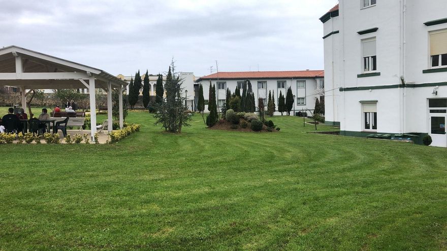 Archivo - Jardines residencia Castro