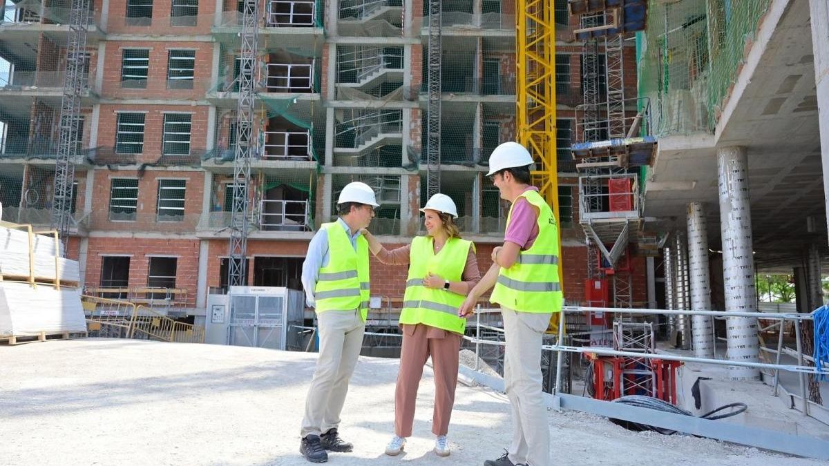 València presumeix de l'execució d'habitatge amb 400 nous i 18 plans urbanístics preparats per a la construcció