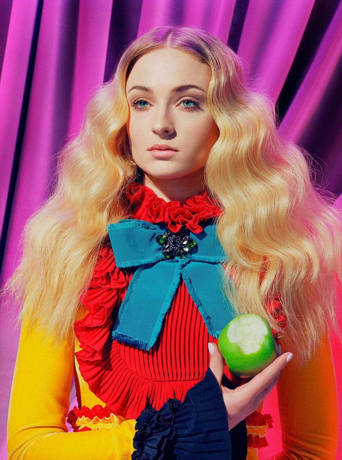 Sophie Turner (Sansa) posa para Time