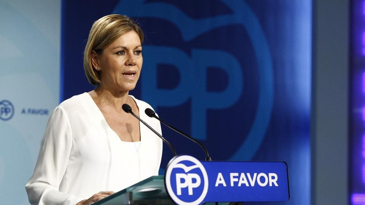 Cospedal emplaza al PSOE a reflexionar porque los gallegos y vascos han "castigado el bloqueo institucional"