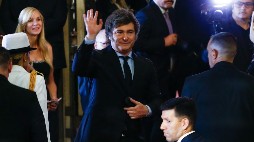 El amago autoritario de Milei para ejecutar su plan económico ultra hace saltar las alarmas en Argentina