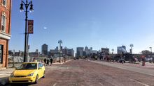 Una ciudad construida a la medida de los coches que se está quedando sin personas (Juan Luis Sánchez)